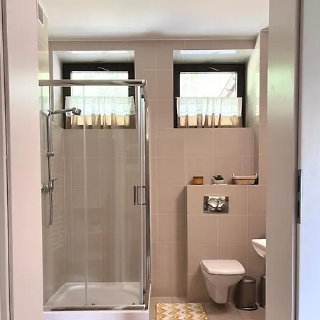 펜션 Honey Kamianna